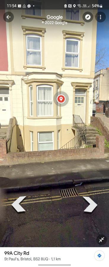 & Cosy Apartment In The Heart Of Stokes Croft 布里斯托 外观 照片